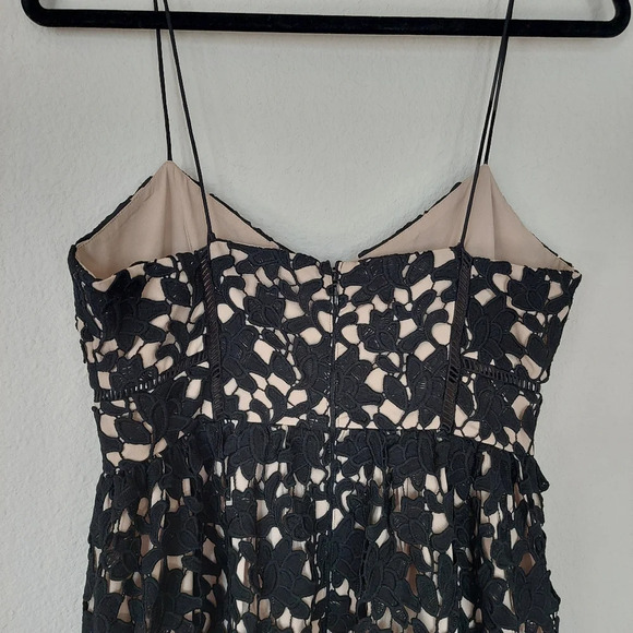 Club Monaco Lace Dress Size 6 (small, medium) - Picture 6 of 12